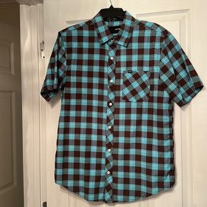 Men’s large Hurley button down short sleeve shirt plaid